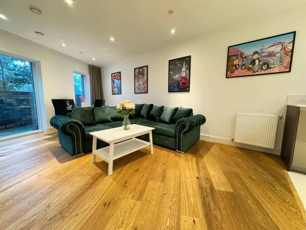 New 3 Bedroom | 3 Bathroom Property in Greenwich