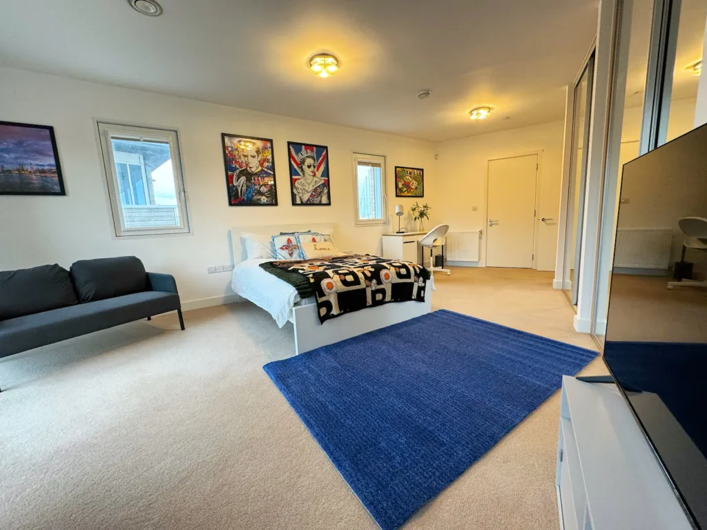 New 3 Bedroom | 3 Bathroom Property in Greenwich