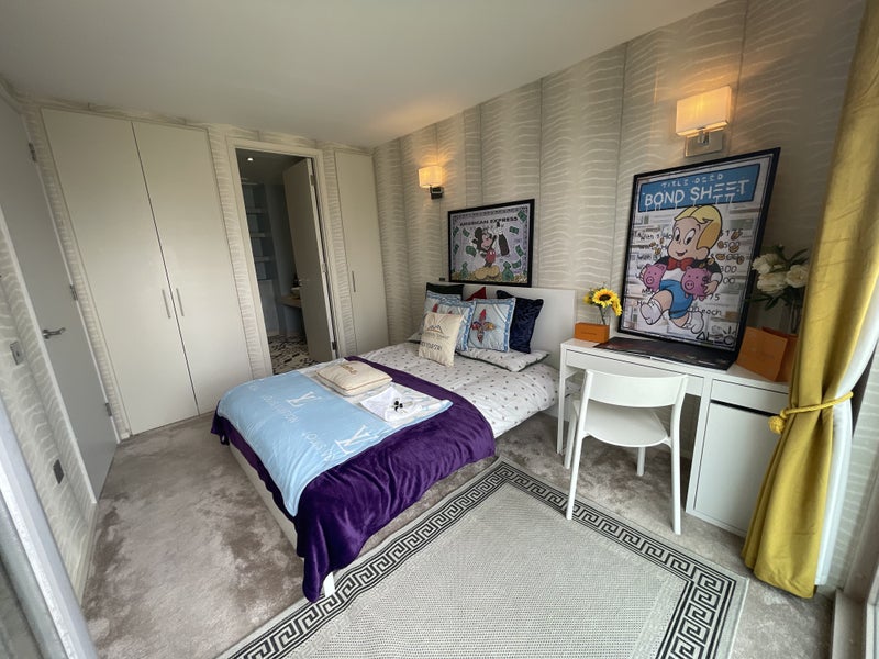 Exclusive Canary Wharf - Luxury Bedroom With Private Bathroom